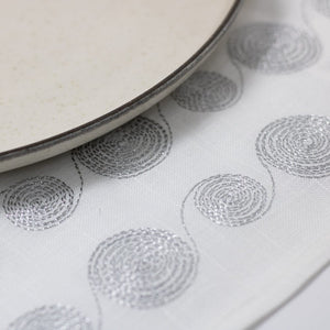 Set 2x tapetes rectangulares Circle Plateado ZO8996T Miolé